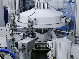 �����ڶ๤λת̨��Ӧ��