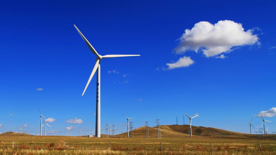 �������绬��